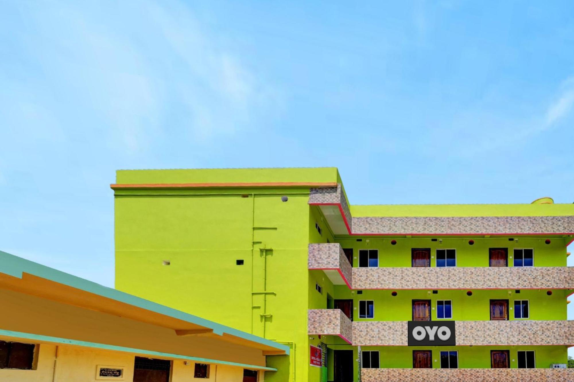 فندق Oyo Flagship 81058 Royal Regalia بوهفانيشفار المظهر الخارجي الصورة